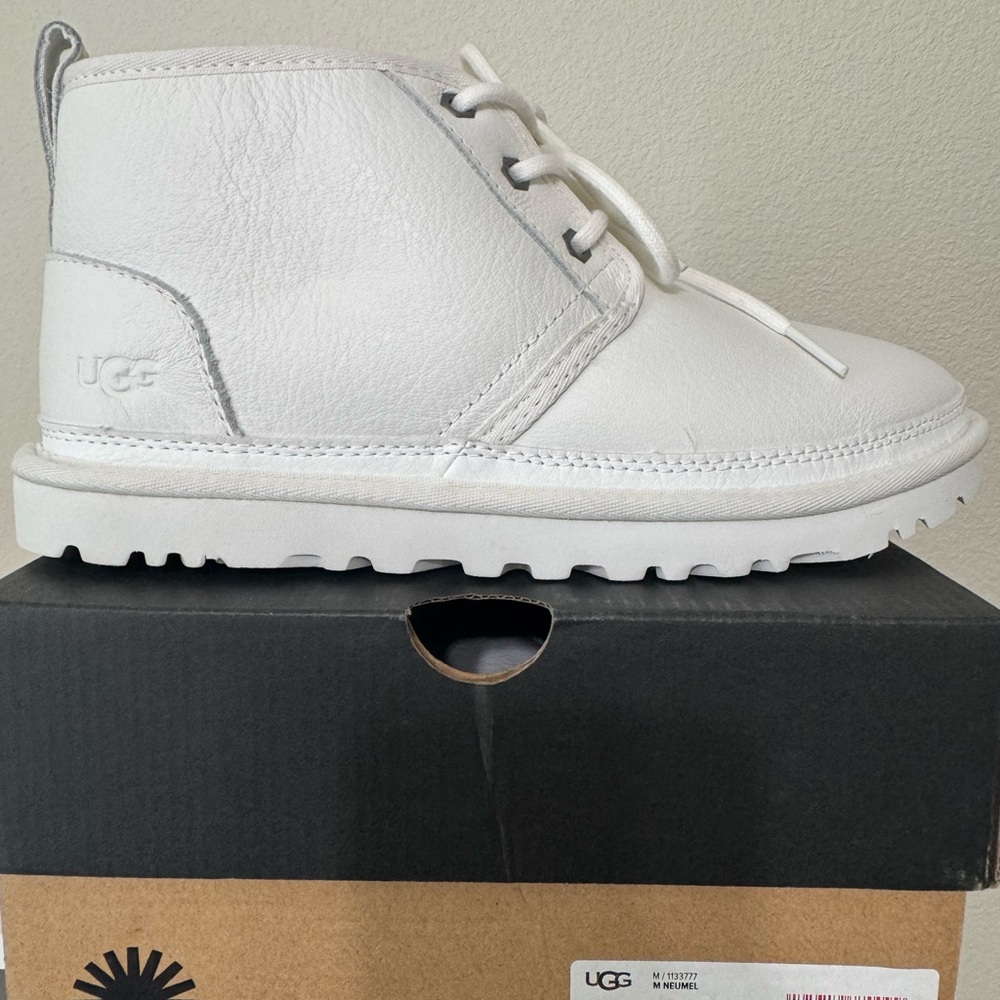UGG Neumel Snowy White Boots